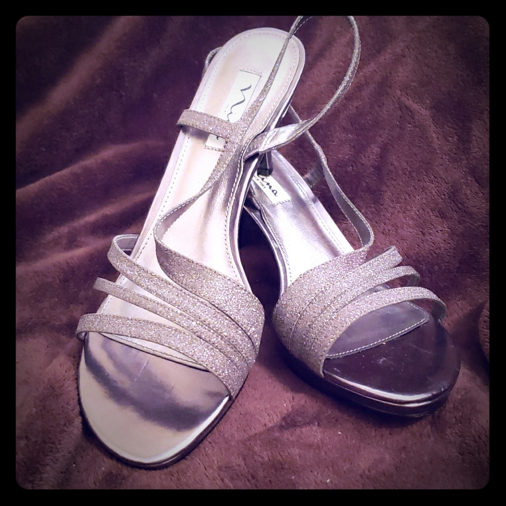 Nina Neely charcoal glitter shoes